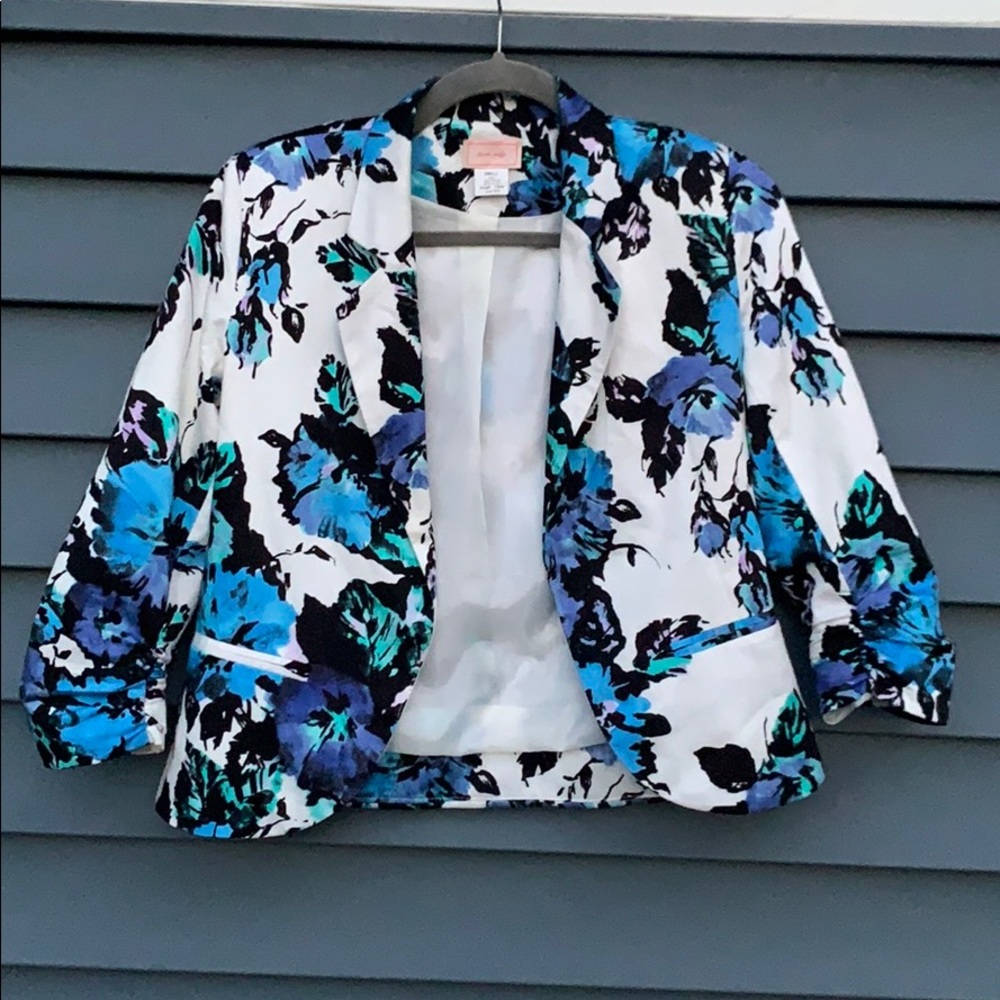 Womens Petite 3/4 sleeve Blazer with shoulder pads